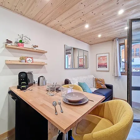 Cozy Au Pied Des Pistes Avec Balcon Sud, Pour 4 Personnes - Fr-1-832-3 Apartamento